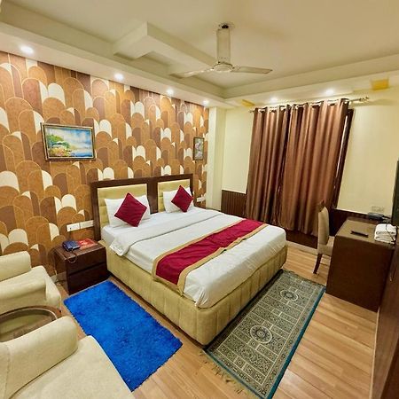 Hotel Vista Inn, Karol Bagh, New Delhi - Near Metro Exterior foto